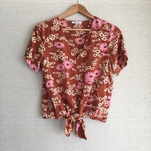 Madewell Novel Tie Front Top in Hillside Daisies